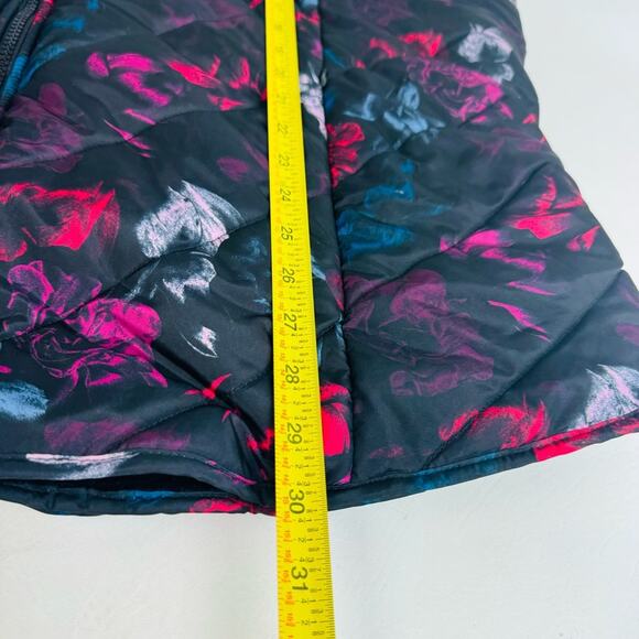 Lane Bryant Womens Puffer Vest Full Zip BLack Floral Pockets Zip Front Sz 26/28 - Picture 9 of 9